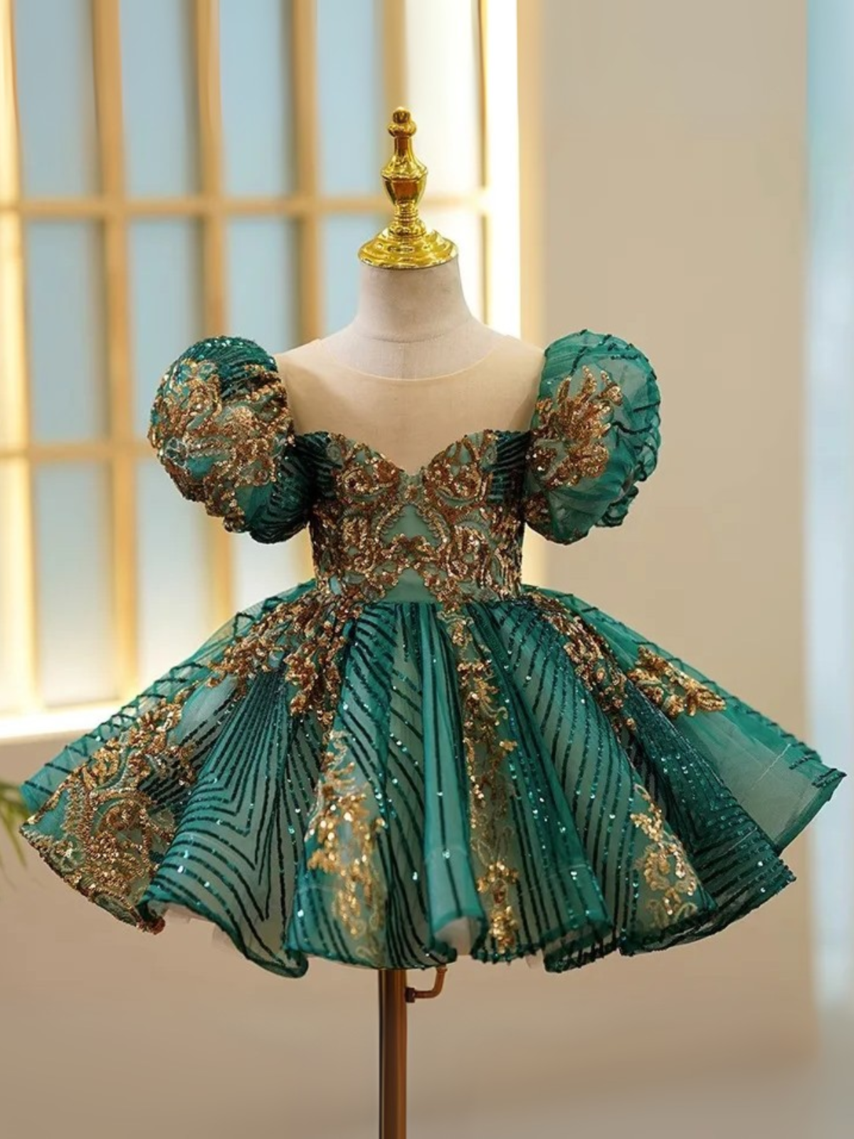 Enchanting Sequin Puff Sleeve Special Occasion Dress